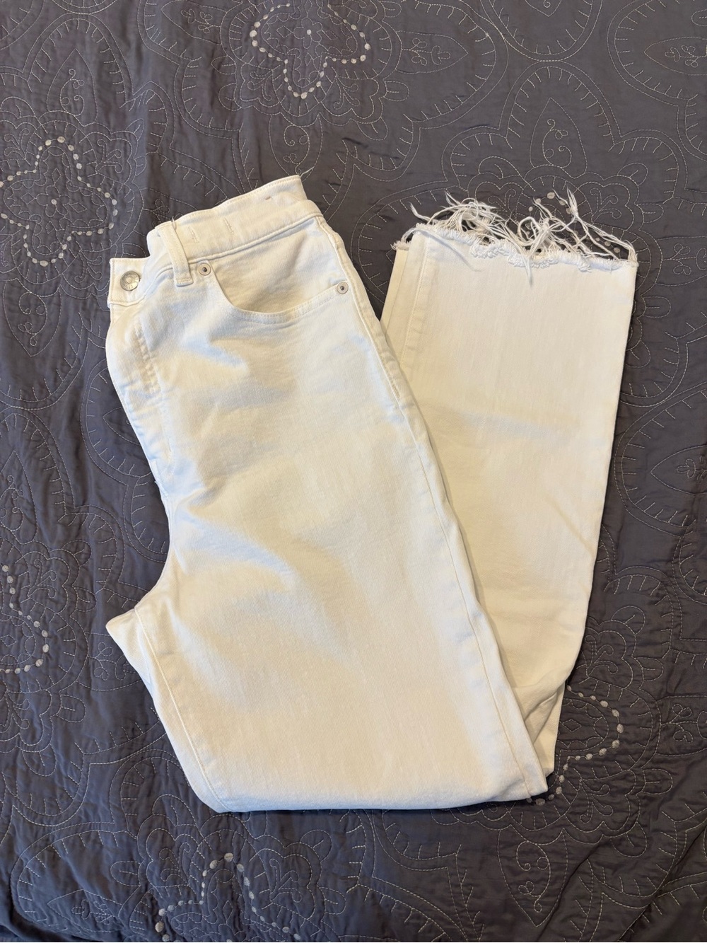 Madewell White Straight-Leg High-Rise Jeans with Frayed Hem
